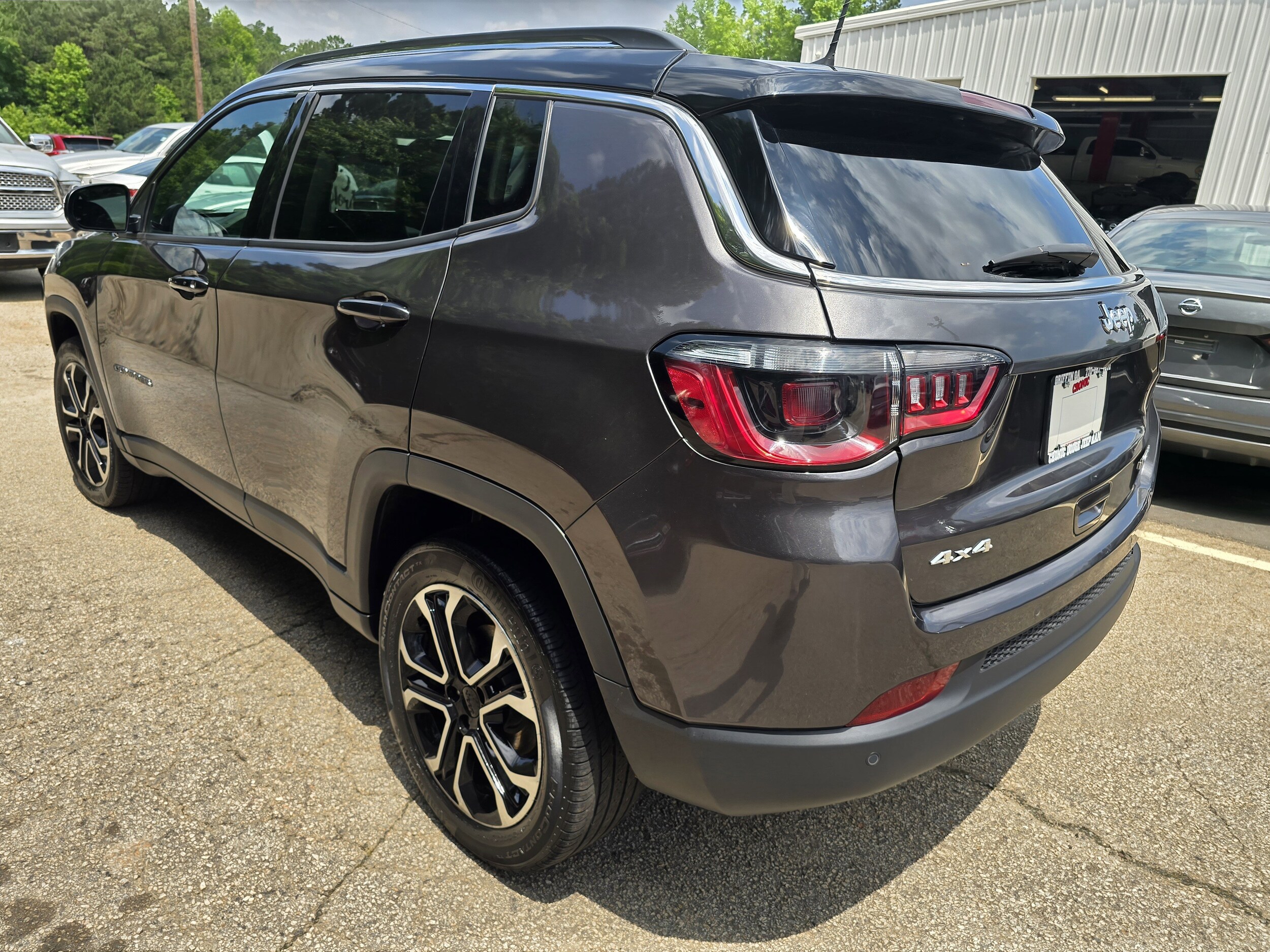 2022 Jeep Compass Limited photo 3