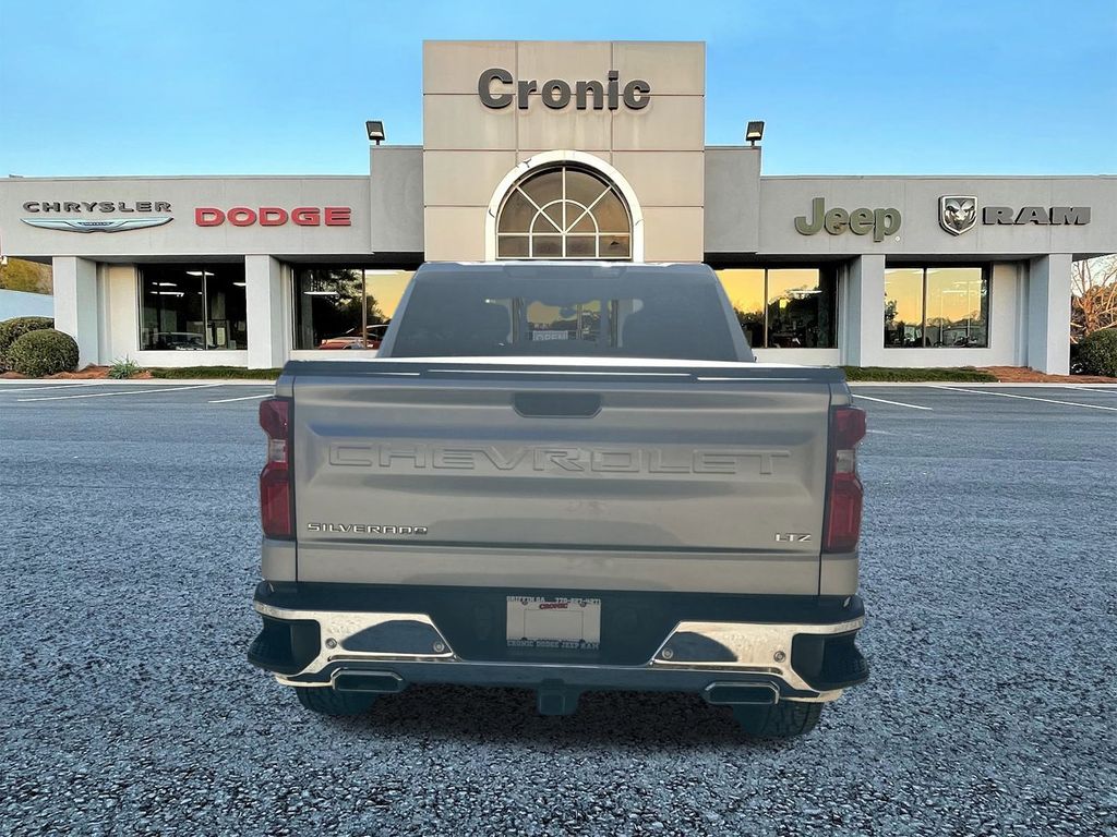2022 Chevrolet Silverado 1500 LTZ photo 4