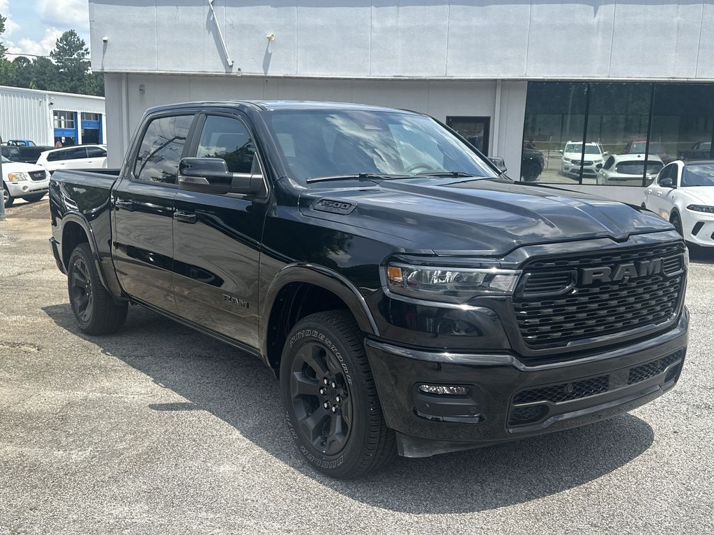 2025 Ram 1500 Crew Cab 
