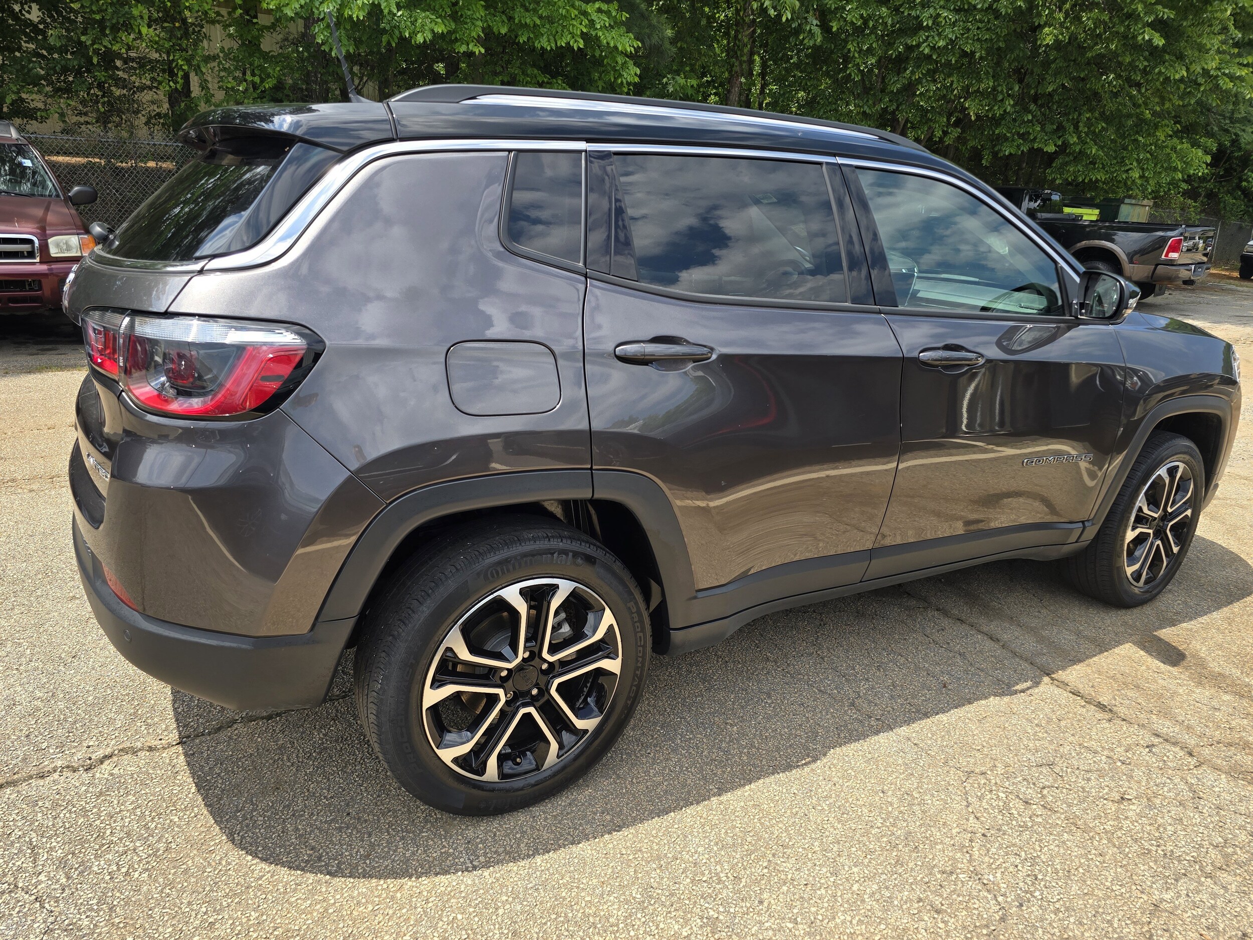 2022 Jeep Compass Limited photo 4