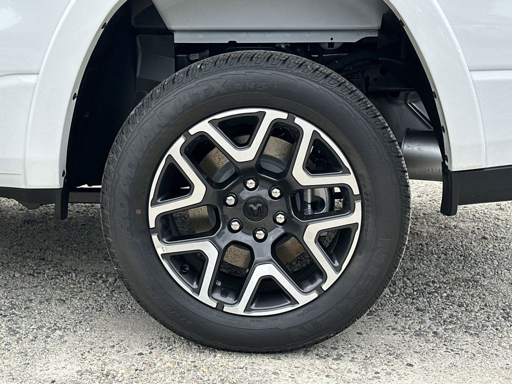 2026 RAM 1500 Laramie - Photo 19