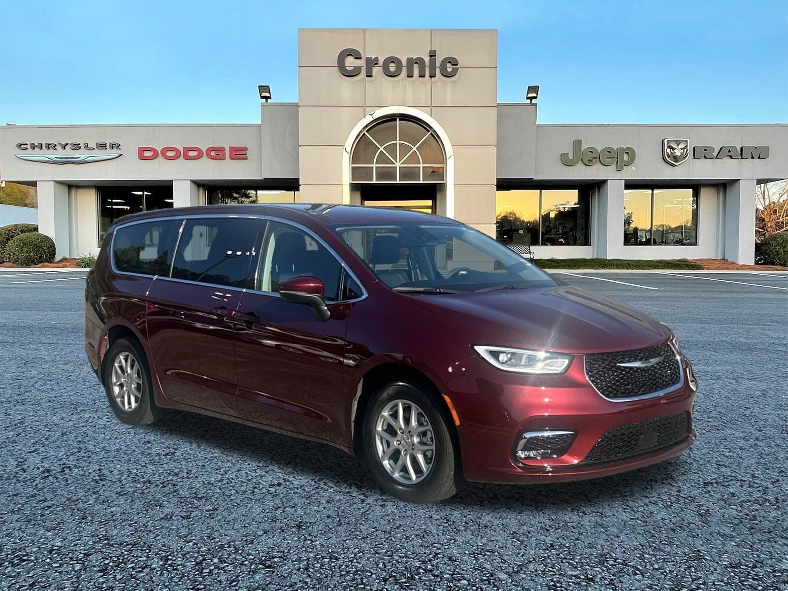 Used 2023 Chrysler Pacifica