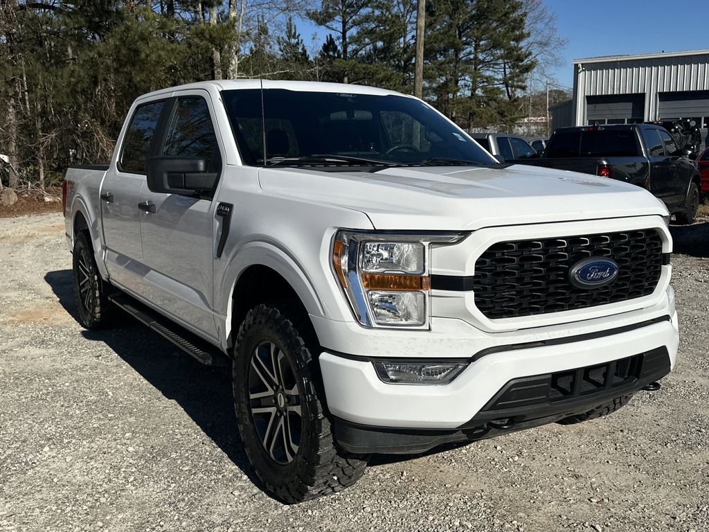 2021 Ford F-150 XL's photo