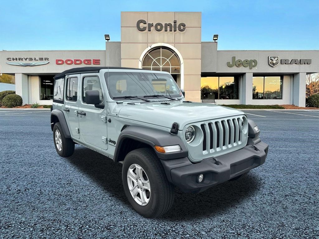 2023 Jeep Wrangler Sport S's photo