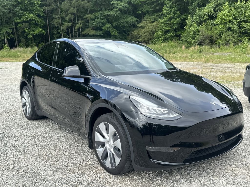 2023 Tesla Model Y Long Range Dual Motor All-Wheel Drive's photo