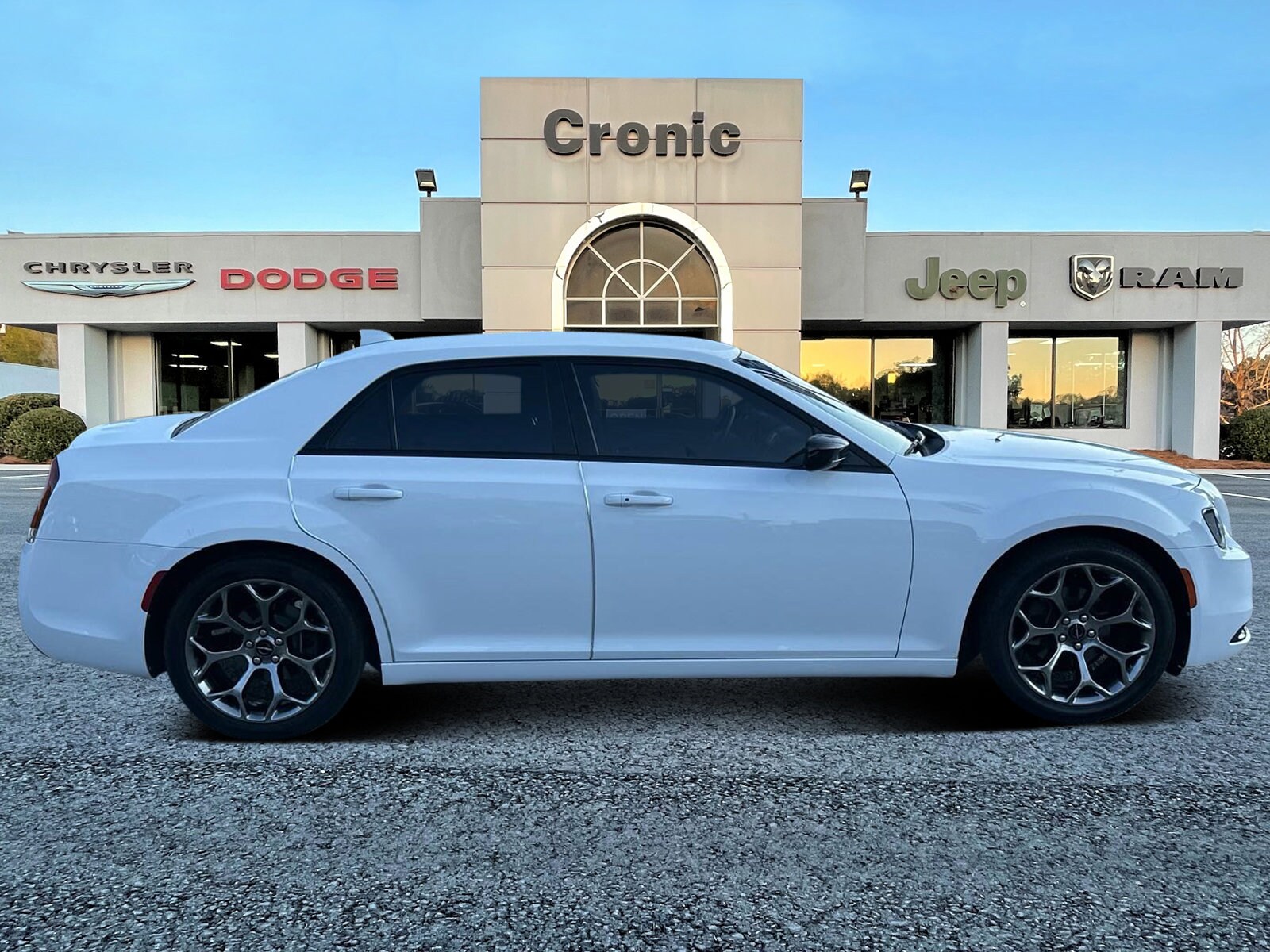 Used 2018 Chrysler 300 Touring with VIN 2C3CCAAG6JH308720 for sale in Griffin, GA