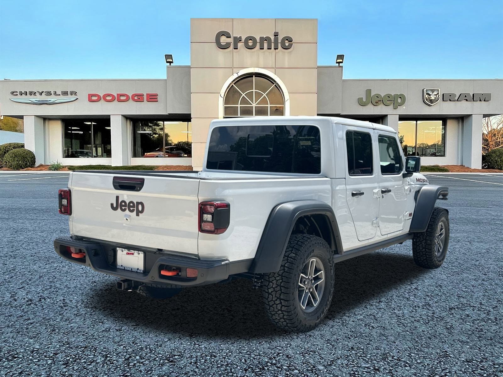 2025 Jeep Gladiator Mojave photo 3