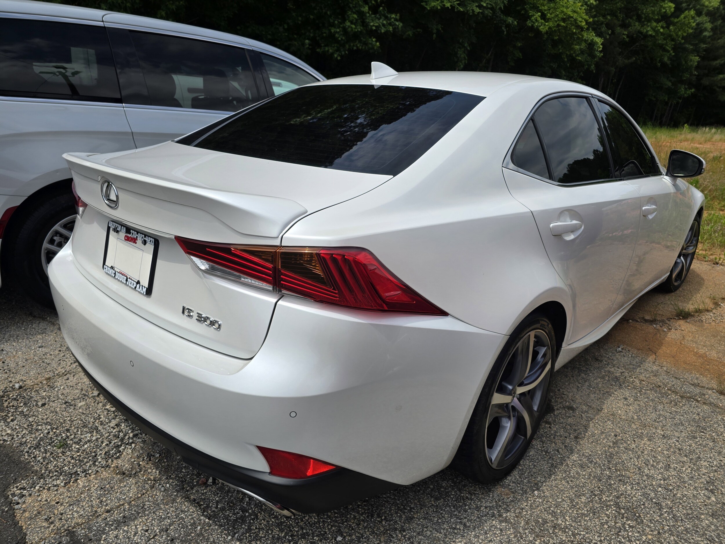 2018 Lexus IS 300 photo 3