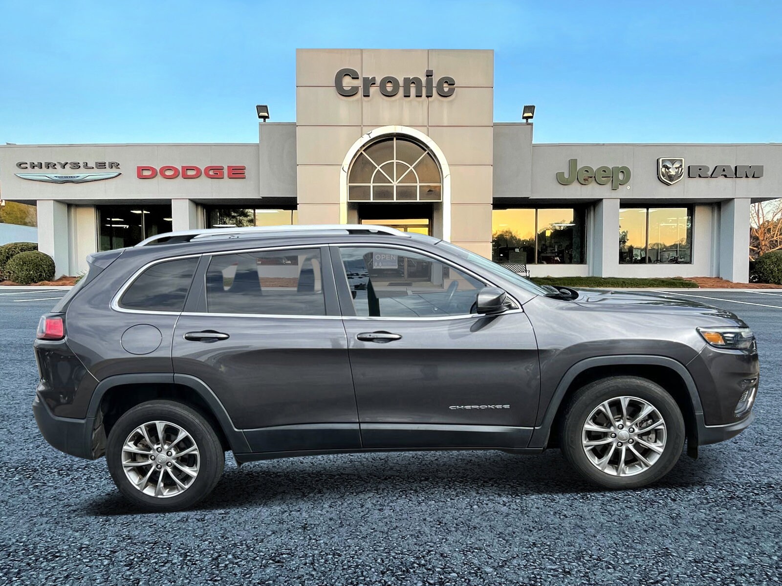 Used 2020 Jeep Cherokee Latitude Plus with VIN 1C4PJLLB0LD586240 for sale in Griffin, GA