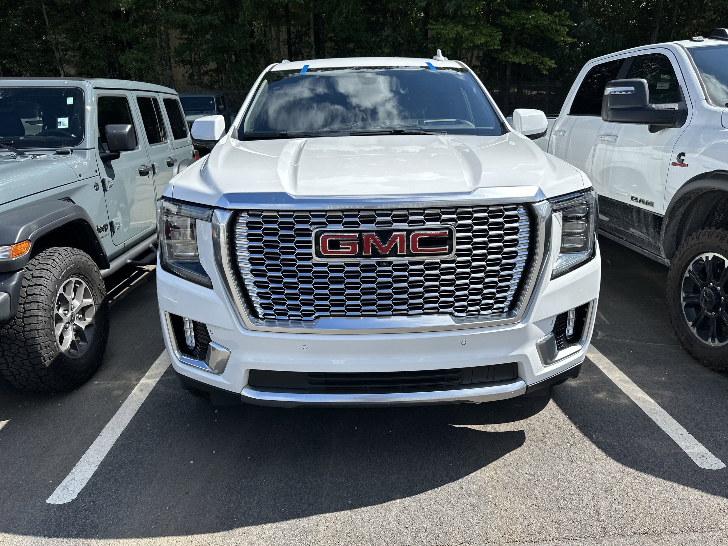 2021 Gmc Yukon Denali photo 2