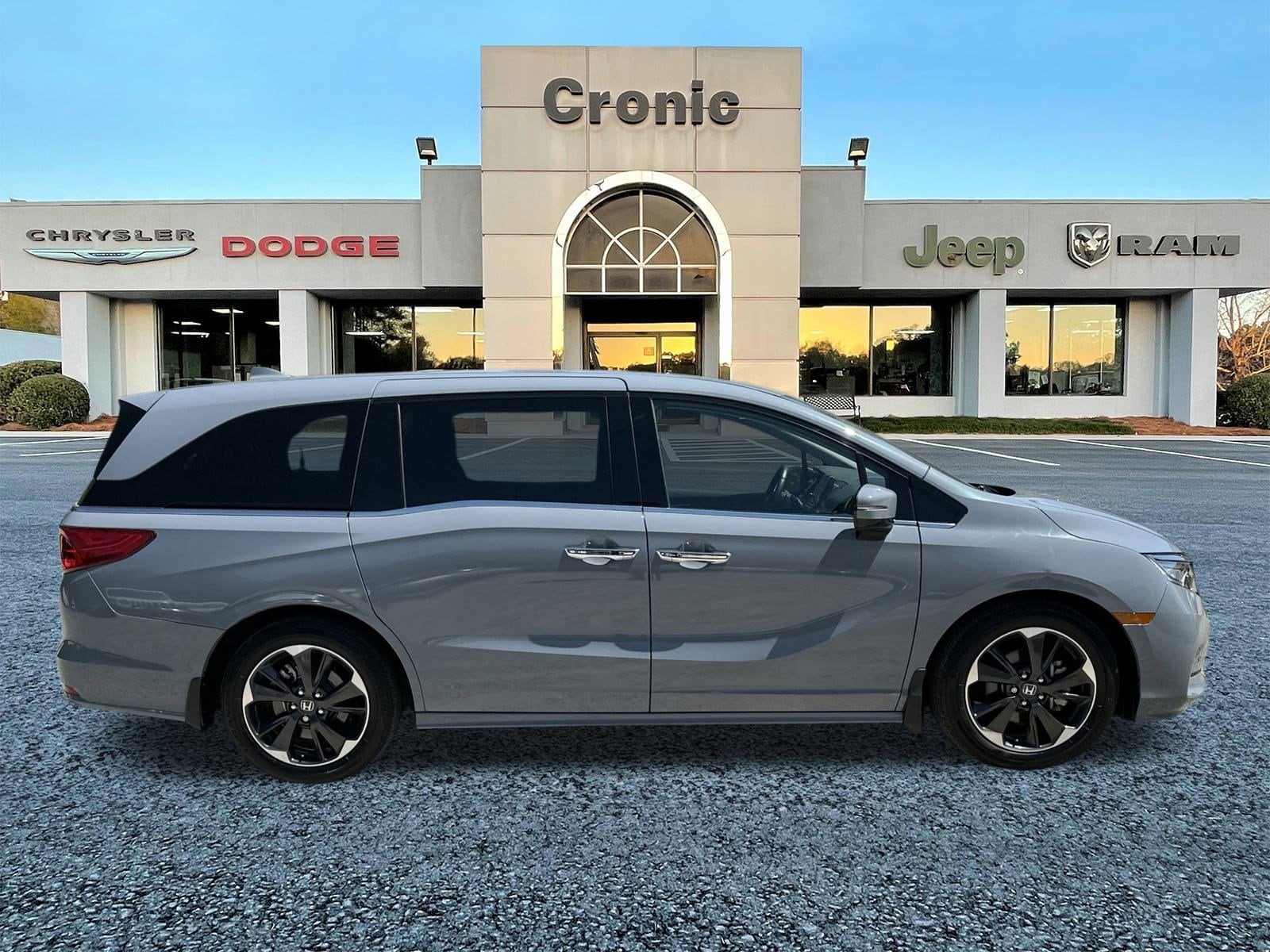 Used 2024 Honda Odyssey Elite with VIN 5FNRL6H90RB012569 for sale in Griffin, GA