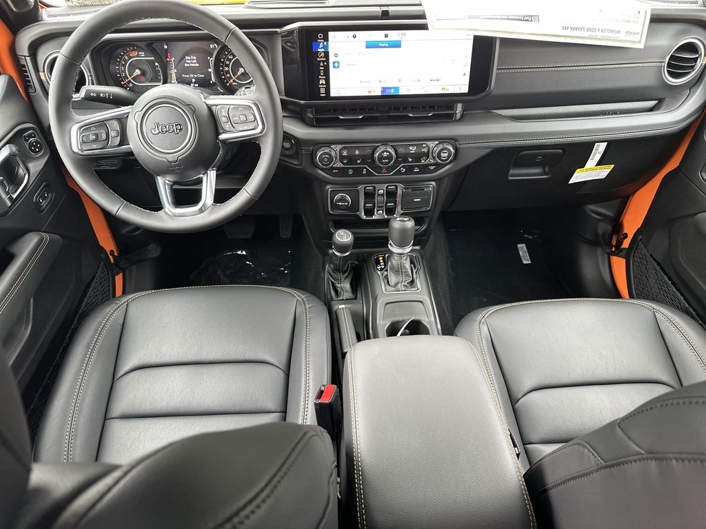 2025 Jeep Wrangler 4-Door Sahara - Photo 22