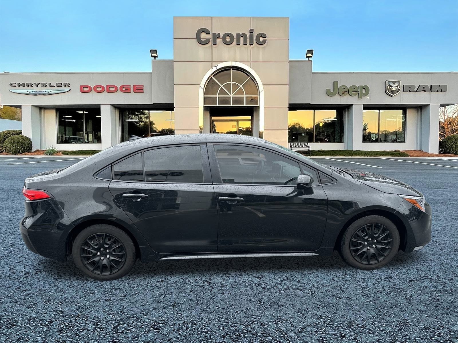 Used 2021 Toyota Corolla LE with VIN 5YFEPMAE2MP228404 for sale in Griffin, GA