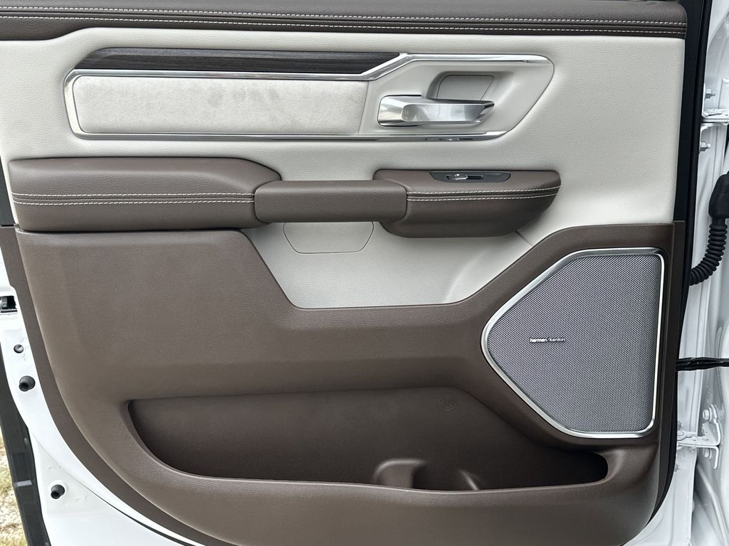 2026 RAM 1500 Laramie - Photo 21