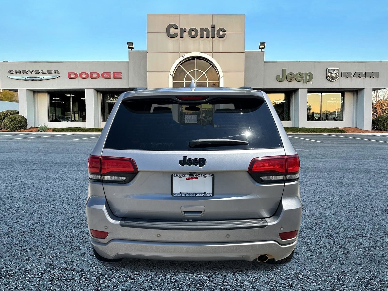 2021 Jeep Grand Cherokee Laredo X photo 4