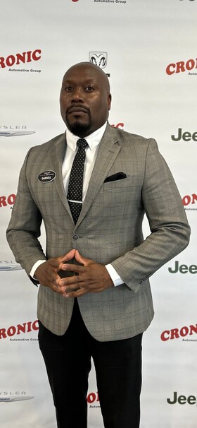 Staff member Darnell Bryant from ID_605a211e4dc0