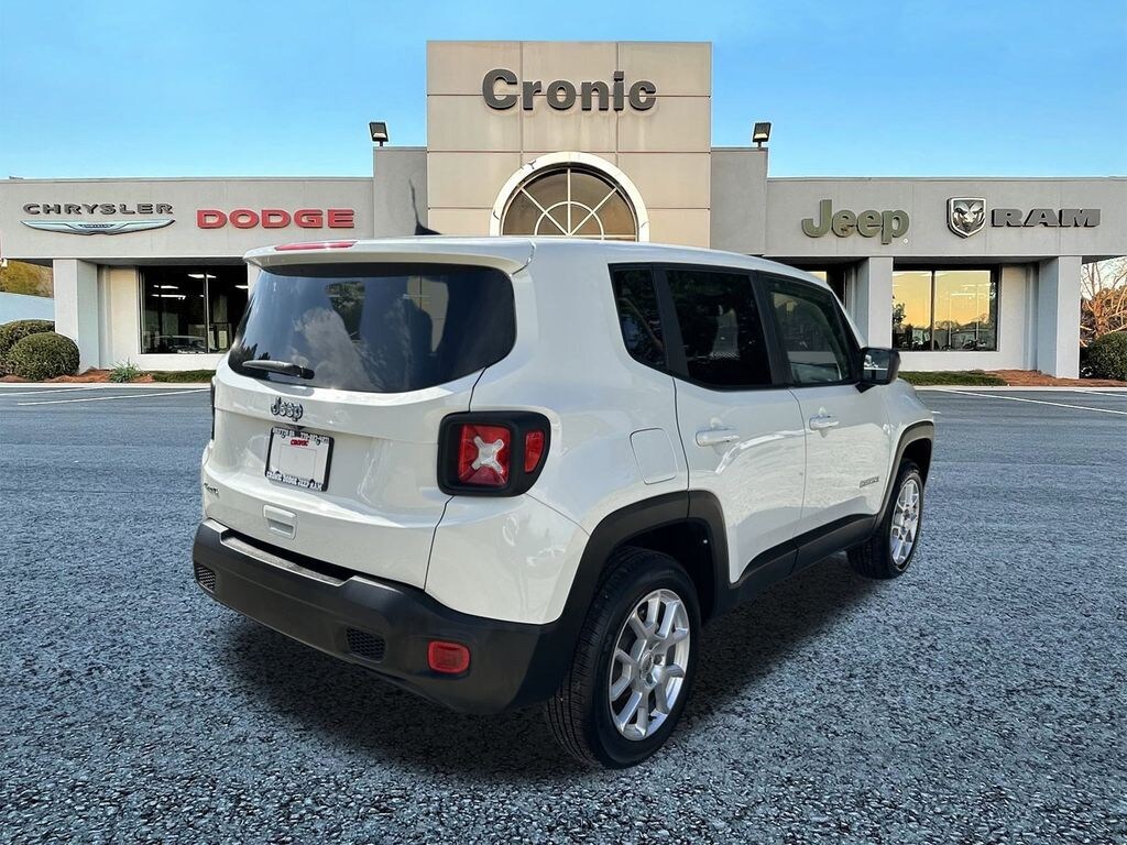 Used 2023 Jeep Renegade Latitude Sport Utility
