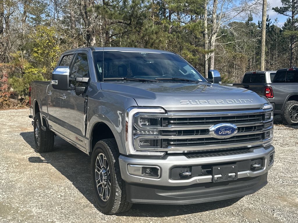 2024 Ford F-350 Super Duty Limited's photo