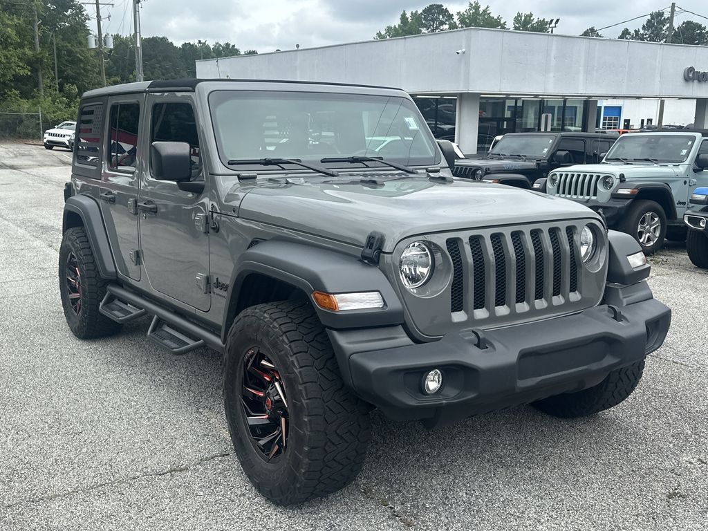 2023 Jeep Wrangler Sport's photo