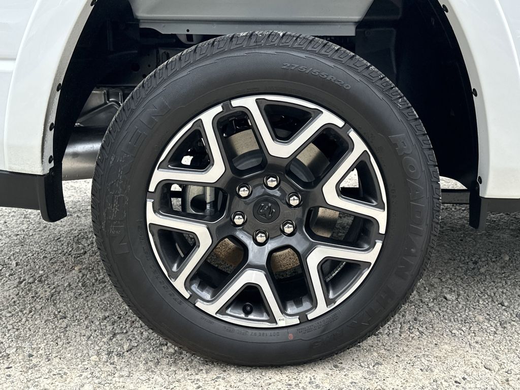 2026 RAM 1500 Laramie - Photo 17