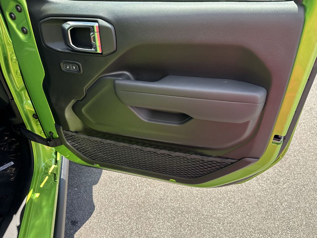 2025 Jeep Gladiator Rubicon - Photo 14