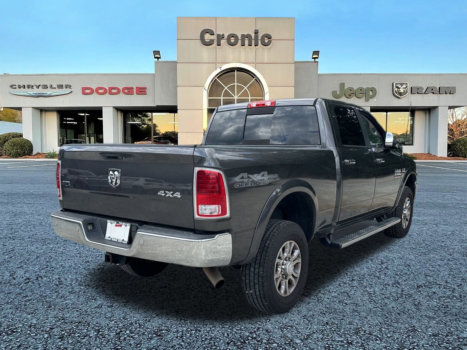 2017 Ram 2500 Laramie photo 3