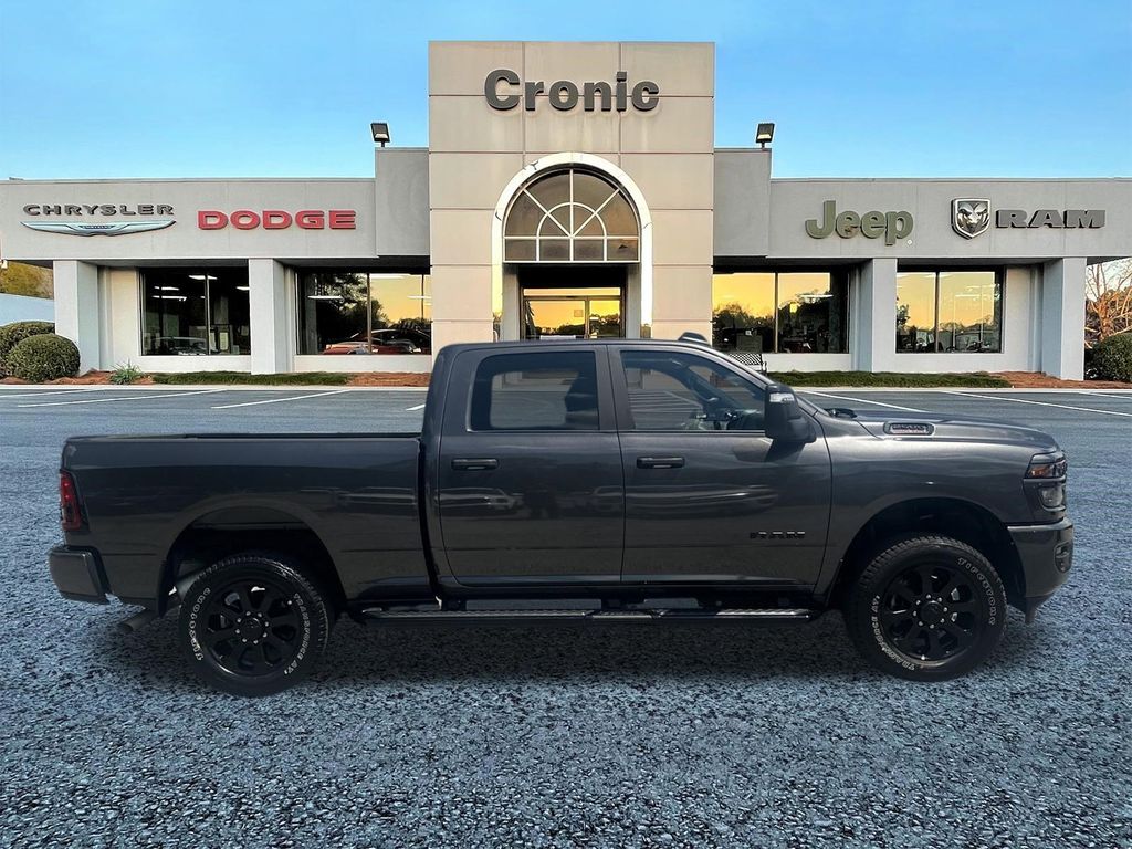 3C6UR5DJ6SG580769