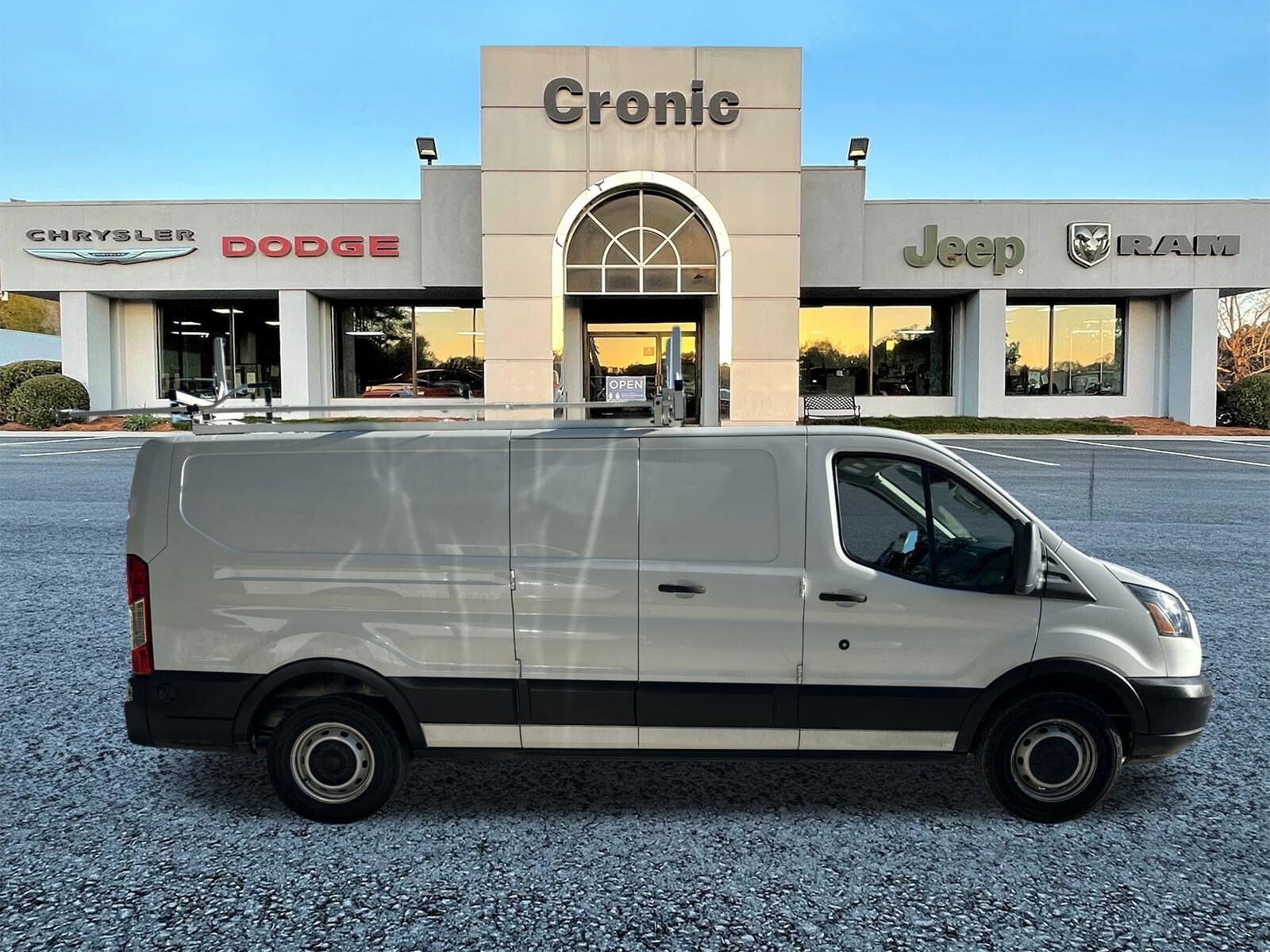 2019 Ford Transit Cargo Van photo 2