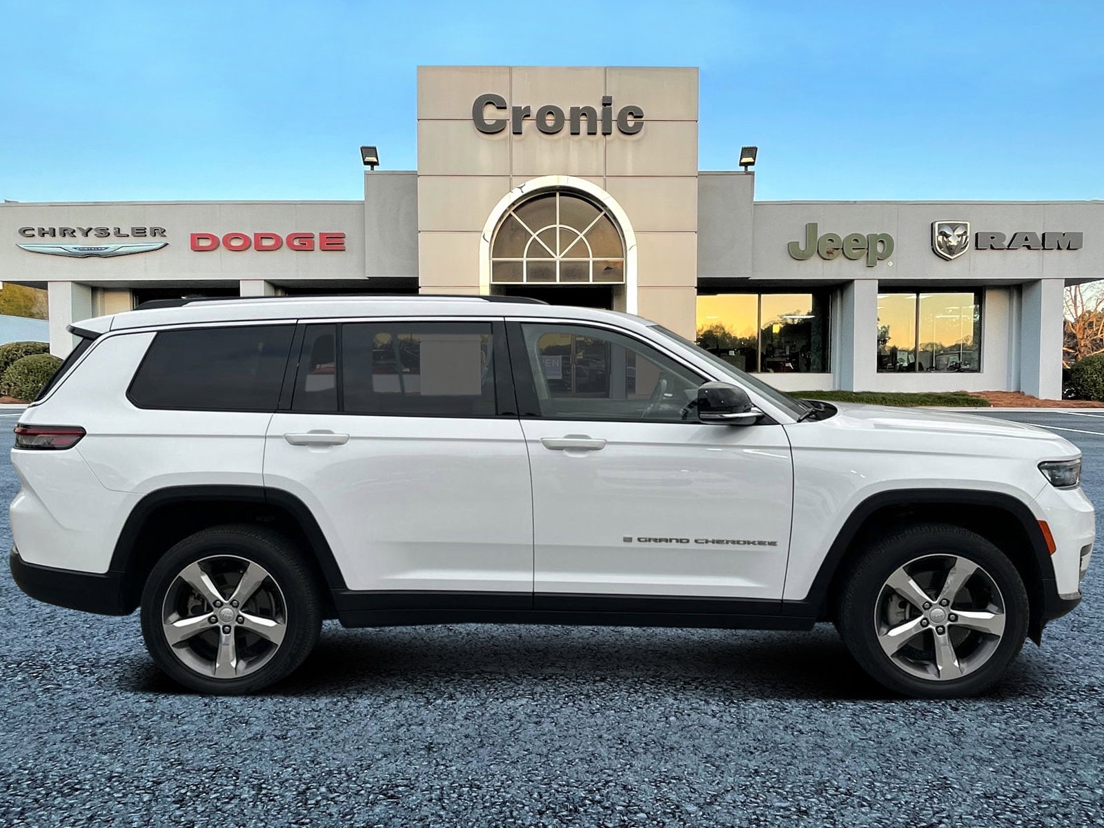 Used 2021 Jeep Grand Cherokee L Limited with VIN 1C4RJKBG0M8108930 for sale in Griffin, GA