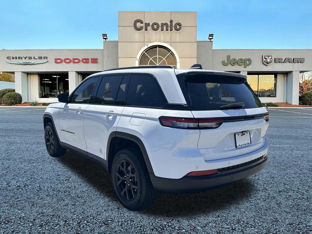 2025 Jeep Grand Cherokee Altitude - Photo 5