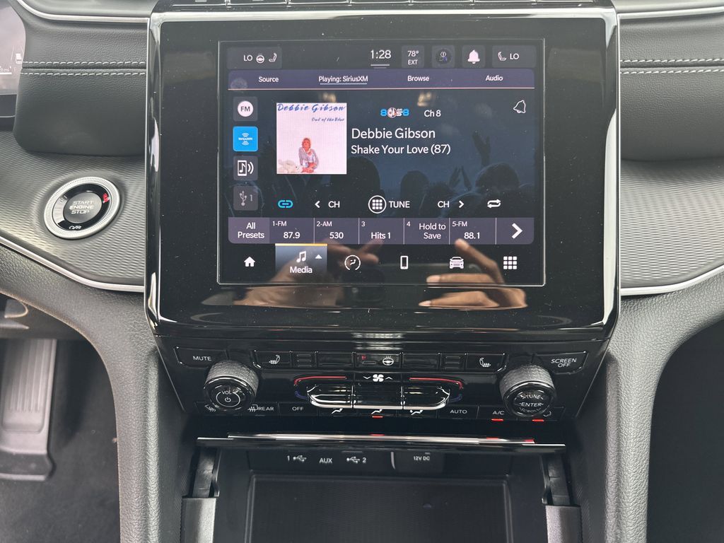2025 Jeep Grand Cherokee Altitude - Photo 28