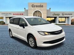 2025 Chrysler Voyager