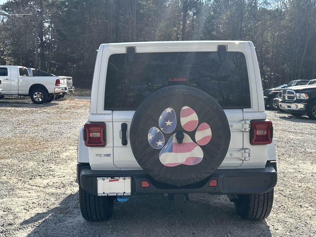 2022 Jeep Wrangler 4xe Unlimited Sahara Sport photo 4