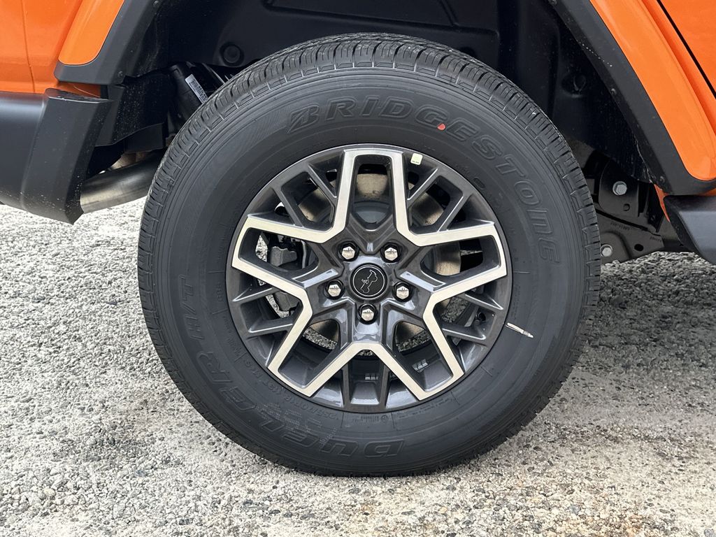 2025 Jeep Wrangler 4-Door Sahara - Photo 17