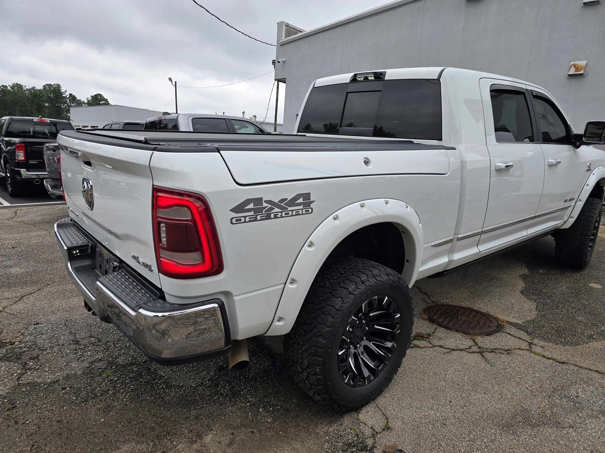 2022 Ram 2500 Limited photo 3