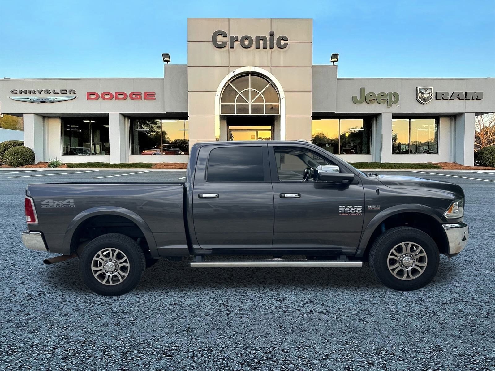 2017 Ram 2500 Laramie photo 2