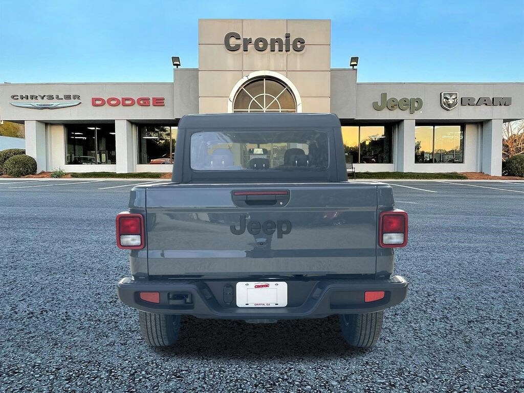 New 2026 Jeep Gladiator Sport Pickup