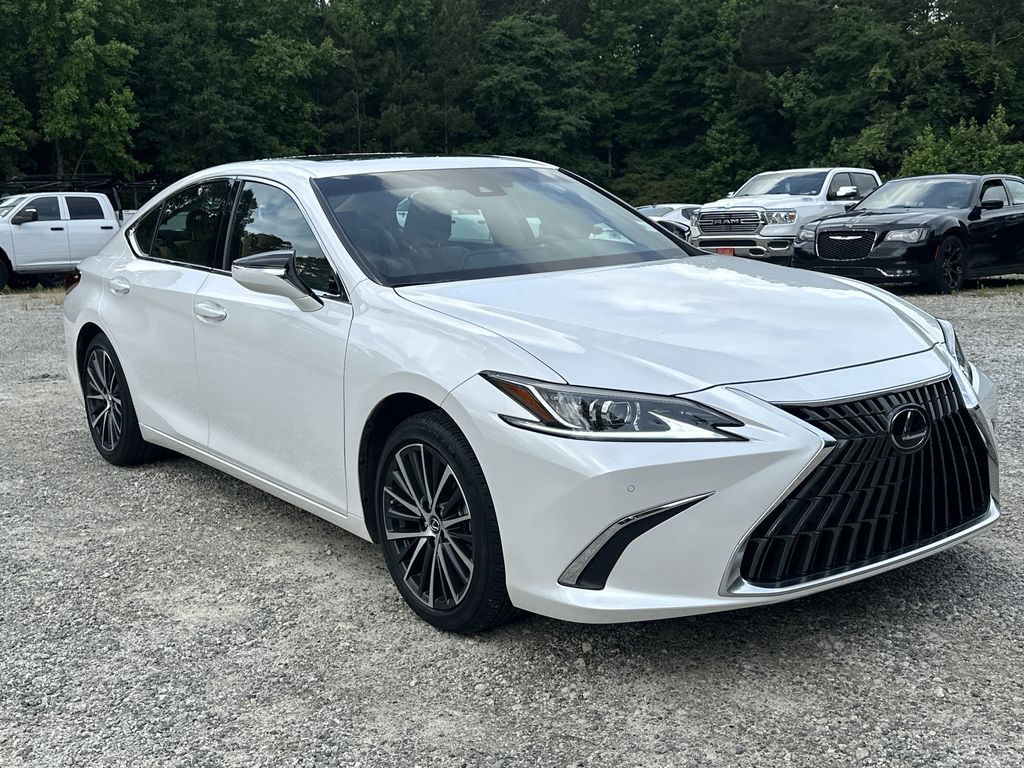 2025 Lexus ES 350 350's photo