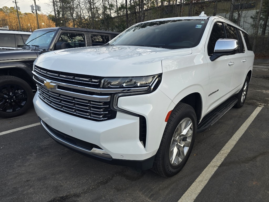 2022 Chevrolet Suburban Premier's photo