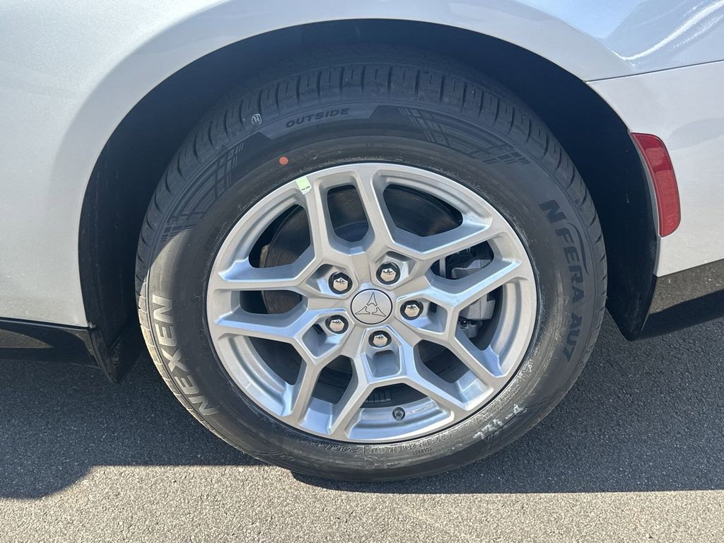 2025 Dodge Charger Daytona R/T - Photo 17