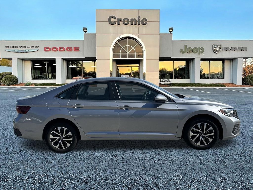 Used 2024 Volkswagen Jetta S with VIN 3VW5M7BU1RM012734 for sale in Griffin, GA