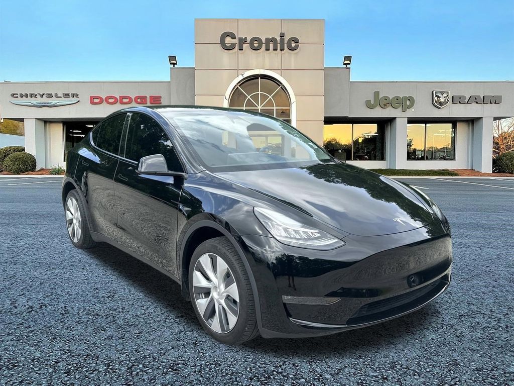 2023 Tesla Model Y Long Range Dual Motor All-Wheel Drive's photo