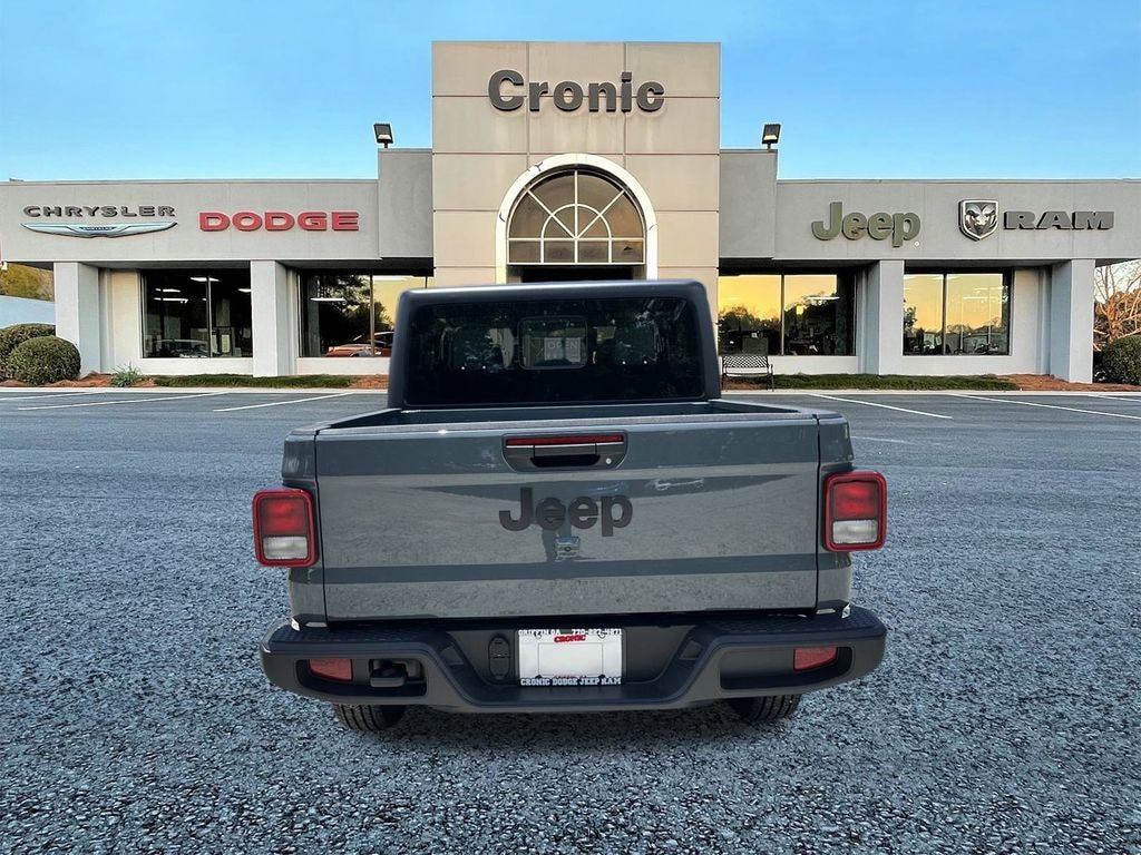 New 2025 Jeep Gladiator Sport Pickup