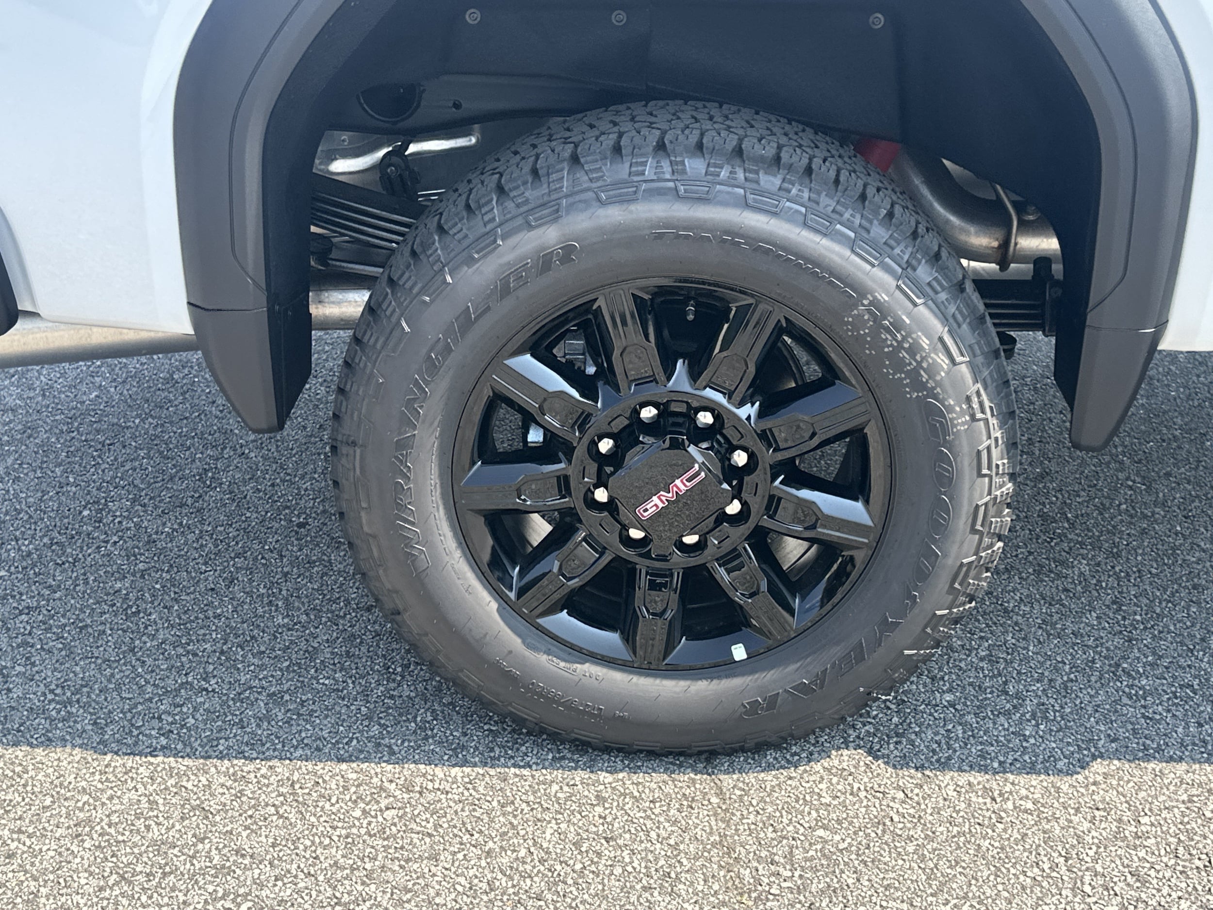 2026 GMC Sierra 2500HD AT4 - Photo 17