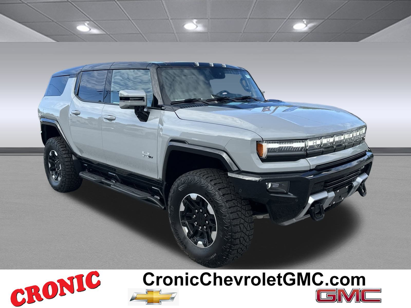 2025 GMC Hummer EV 2X SUV's photo