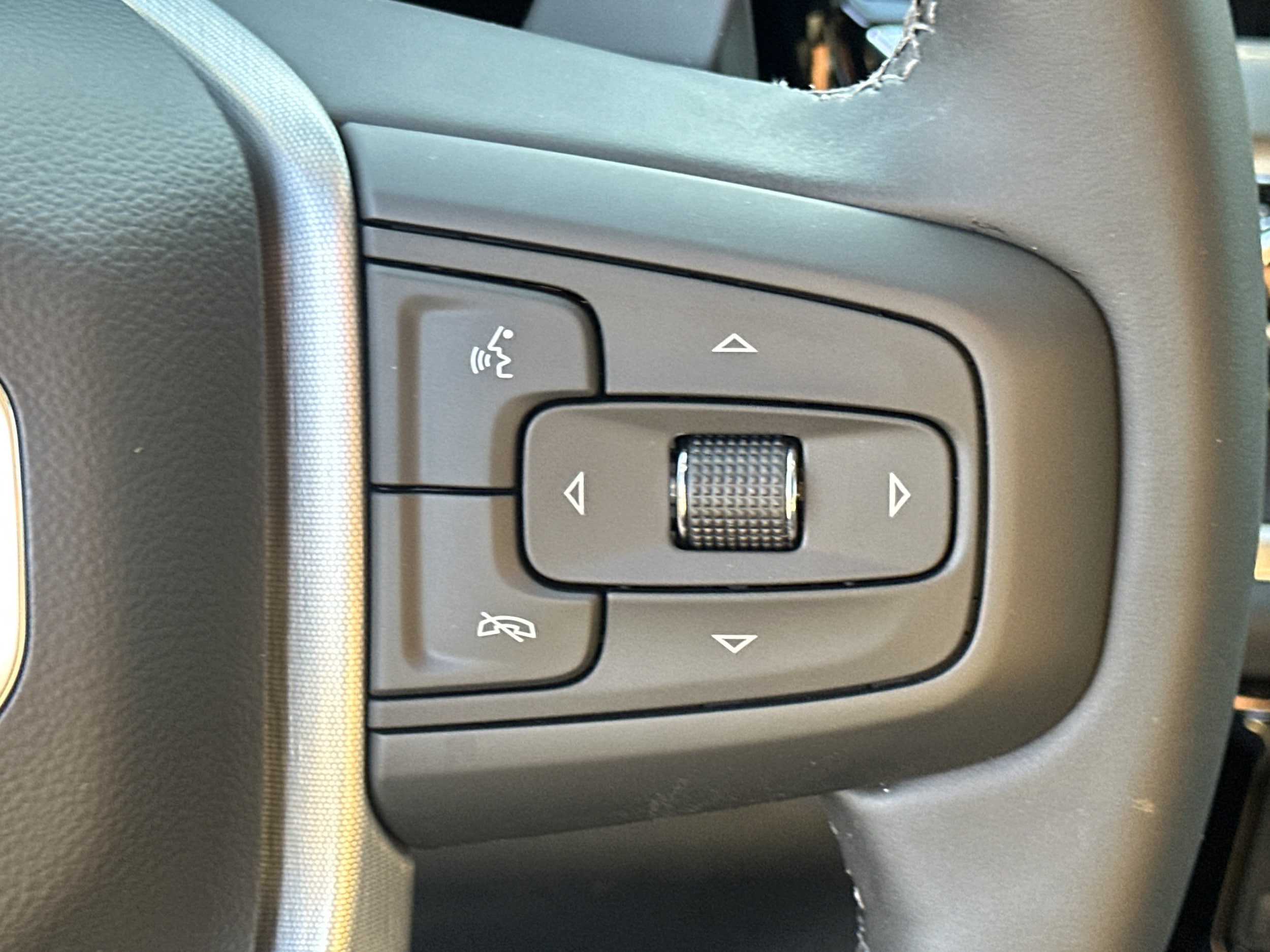 2026 GMC Sierra 1500 SLT - Photo 25
