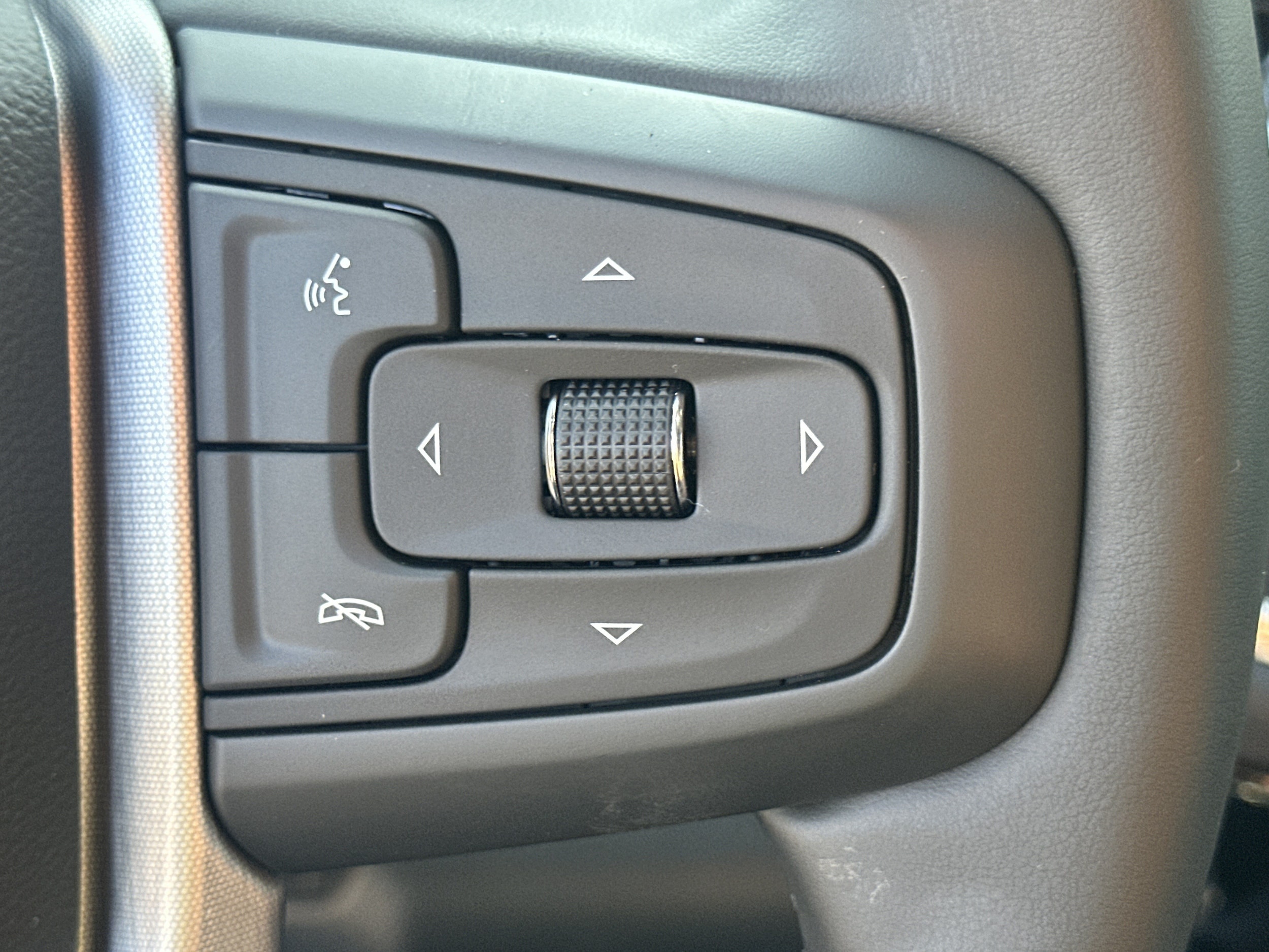 2026 GMC Sierra 1500 SLT - Photo 25