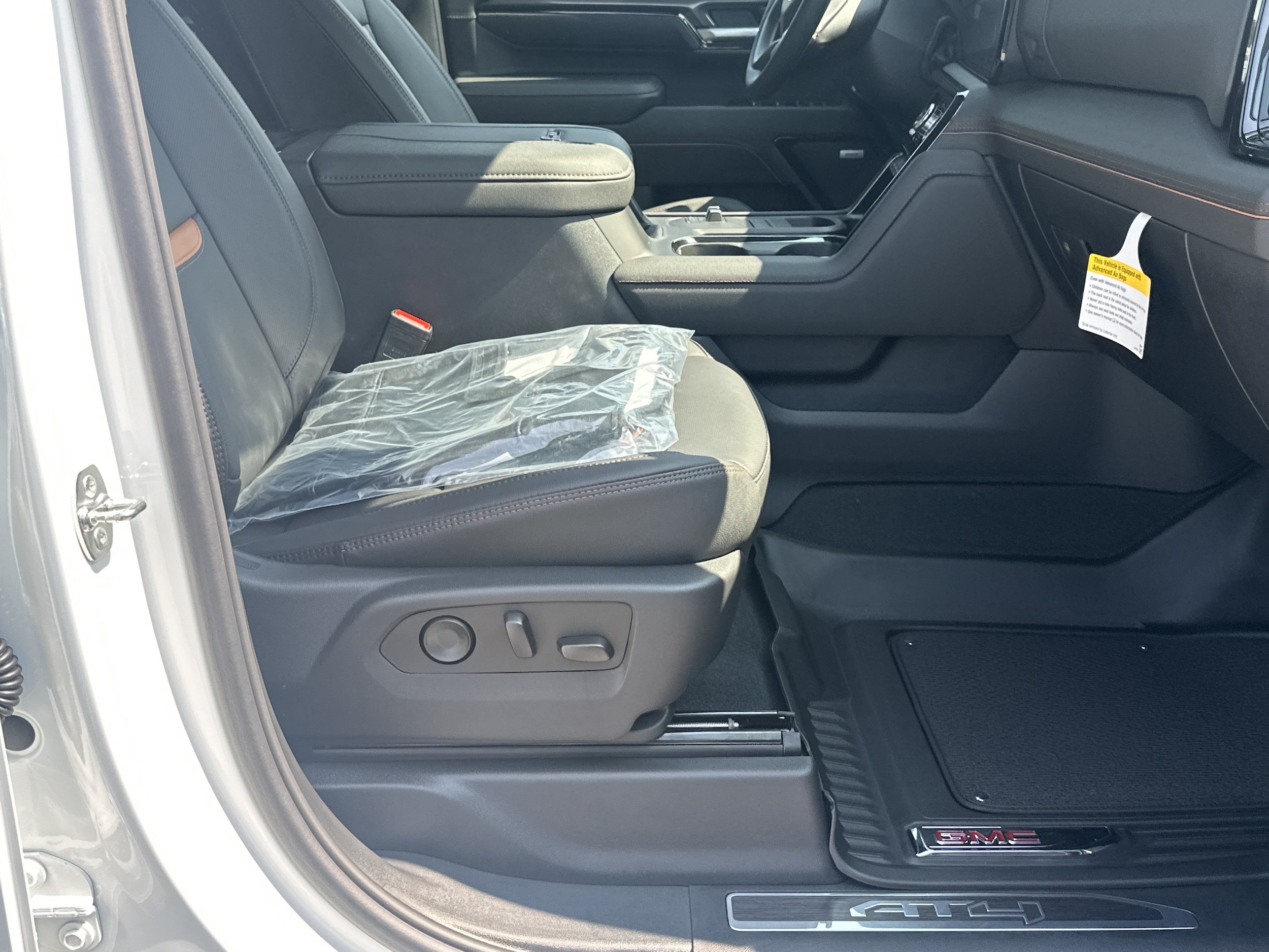 2026 GMC Sierra 2500HD AT4 - Photo 13