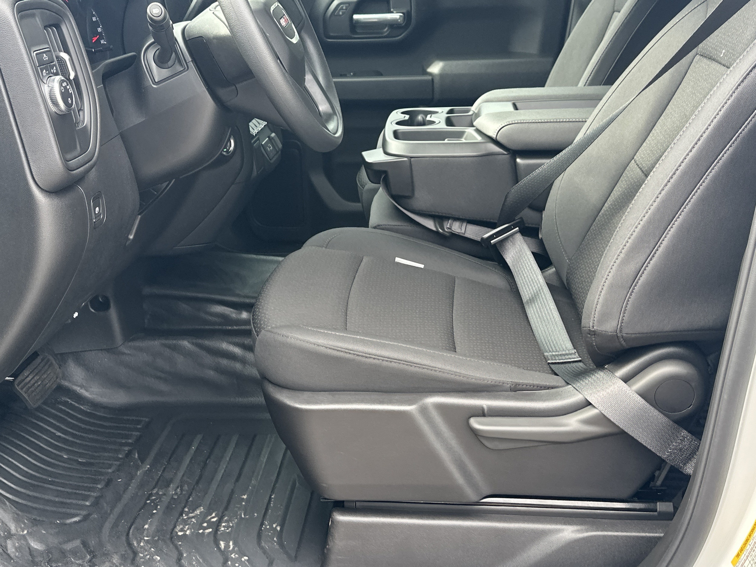 2026 GMC Sierra 1500 Pro - Photo 9
