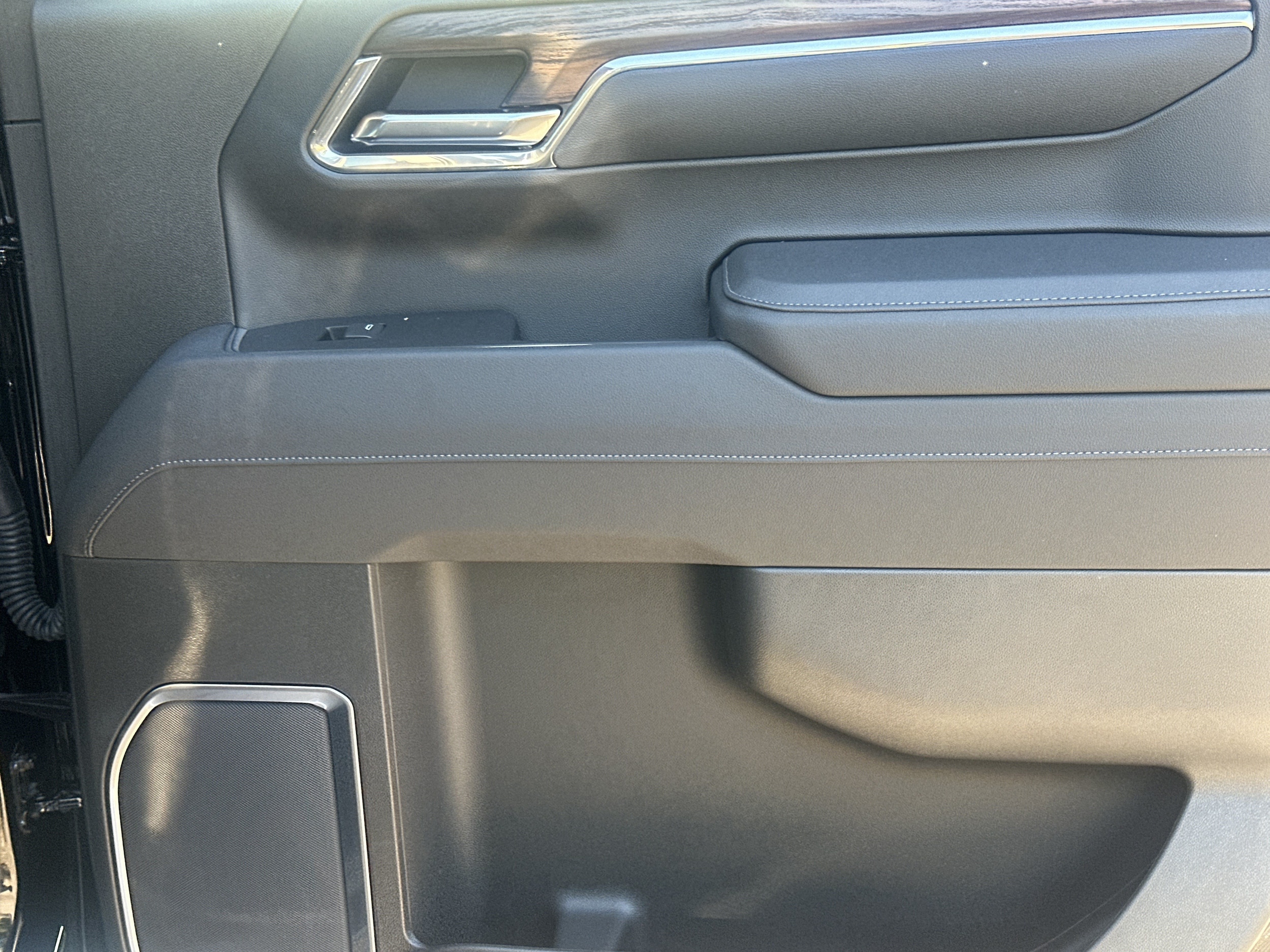 2026 GMC Sierra 1500 SLT - Photo 16
